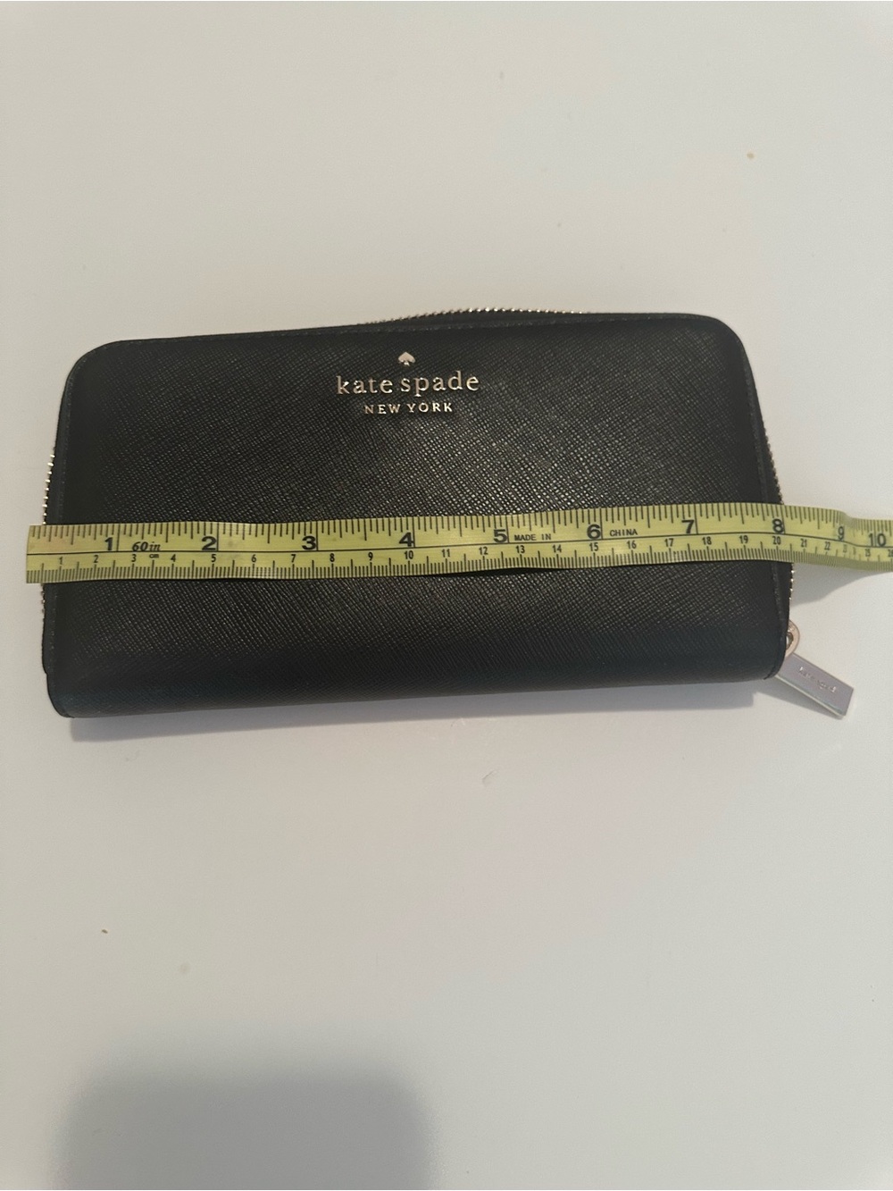 kate spade black saffiano zip-around wallet with gold logo - Picture 5 of 6